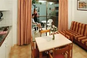 Intertur Apartamentos Waikiki Palmanova Hotel